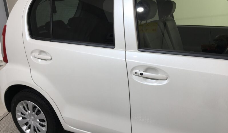 
								Toyota Passo 1.0 XL full									