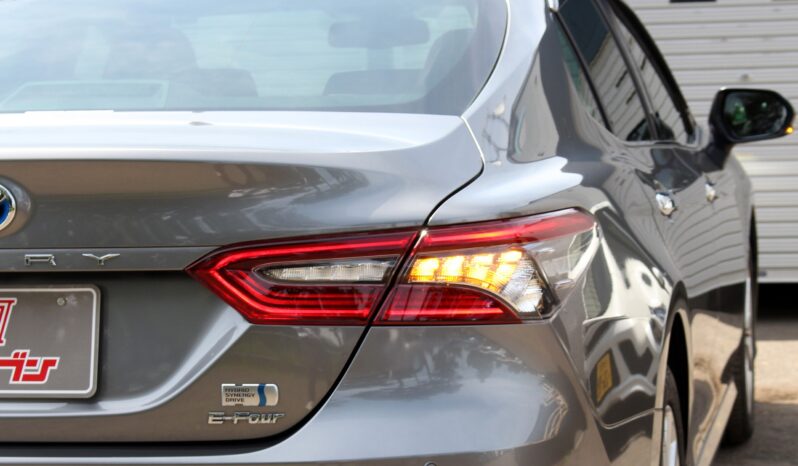 
								Toyota Camry 2.5 G full									