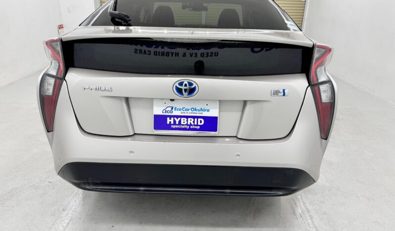 
								Toyota Prius 1.8 full									
