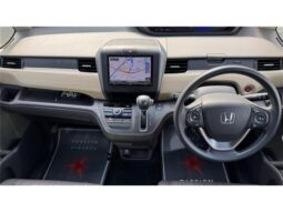 
										Honda Freed 1.5 G full									