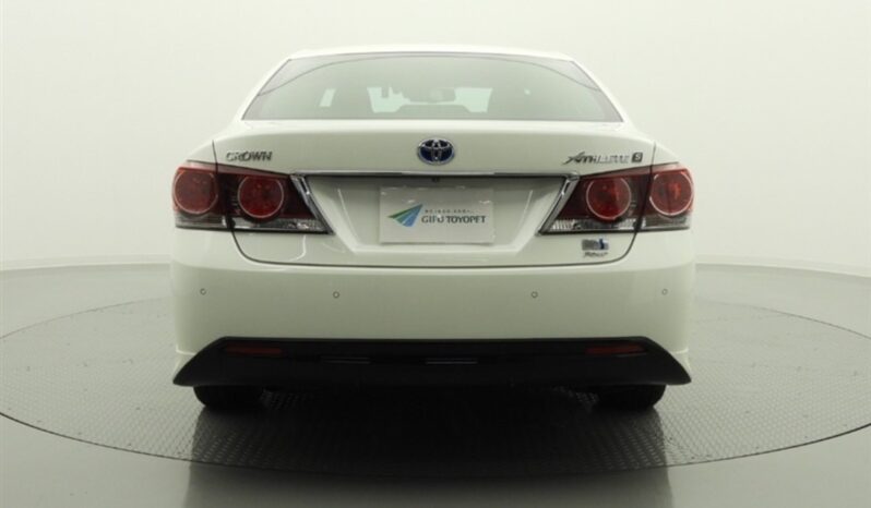 
								Toyota Crown Athlete full									