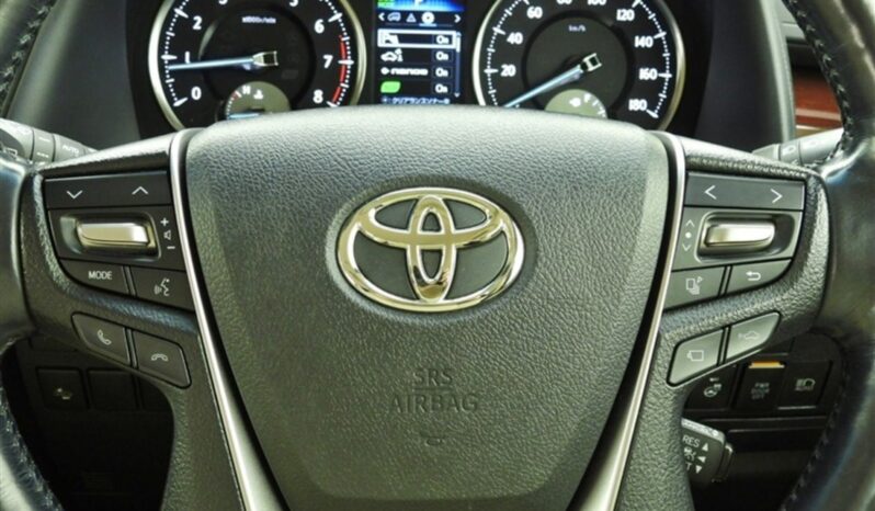 
								Toyota Alphard 3.5GF 4WD full									
