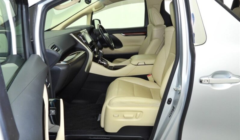 
								Toyota Alphard 3.5GF 4WD full									