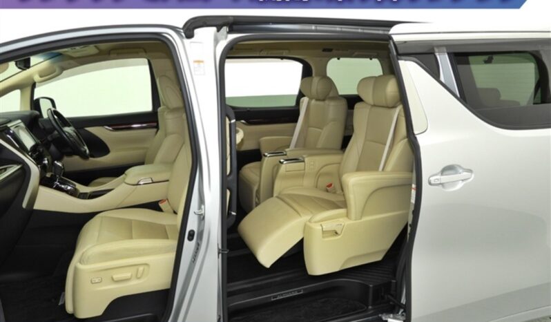 
								Toyota Alphard 3.5GF 4WD full									