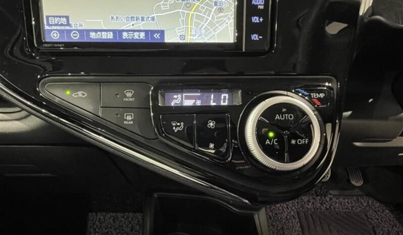 
								Toyota Aqua 1.5L full									