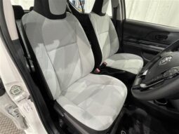 
										Toyota Aqua 1.5L full									