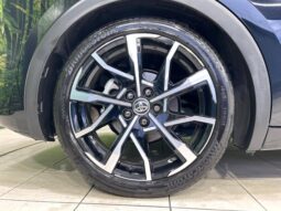 
										Toyota Prius Hybrid G full									