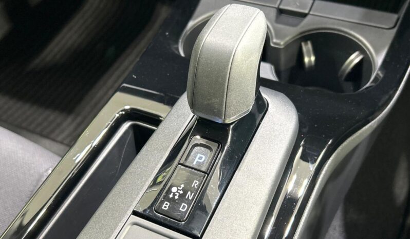 
								Toyota Prius Hybrid G full									
