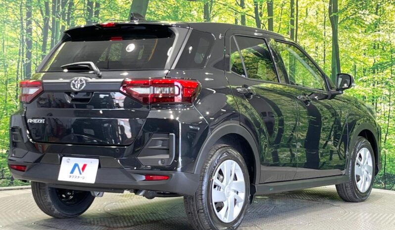 
								Toyota Raize full									