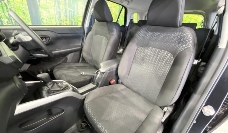 
								Toyota Raize full									