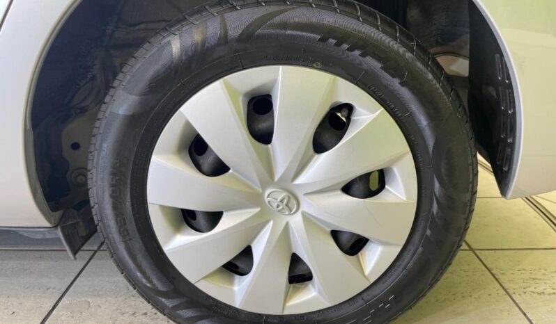 
								Toyota Aqua 1.5 L full									