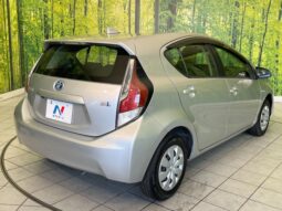 
										Toyota Aqua 1.5 L full									