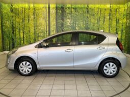 
										Toyota Aqua 1.5 L full									