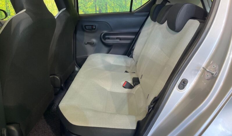 
								Toyota Aqua 1.5 L full									