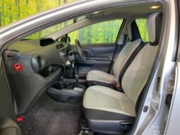 
										Toyota Aqua 1.5 L full									