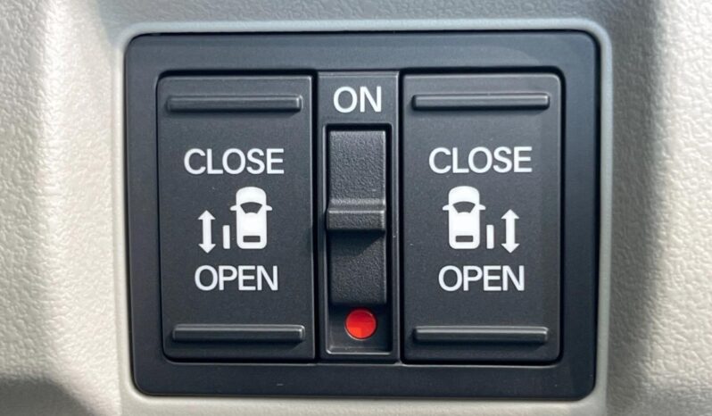 
								Honda N-BOX full									