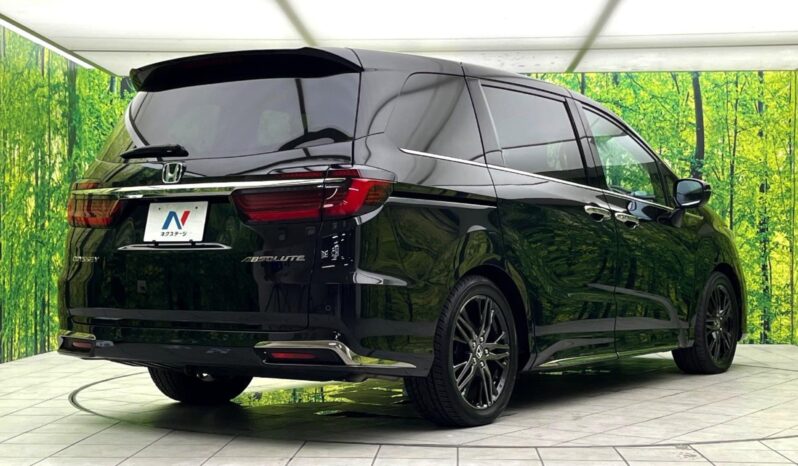 
								Honda Odyssey full									