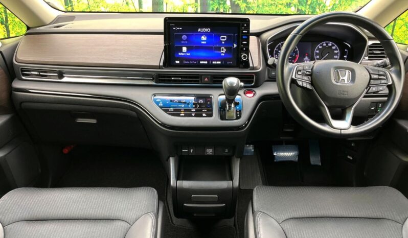 
								Honda Odyssey full									