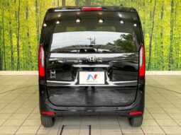 
										Honda N-BOX full									